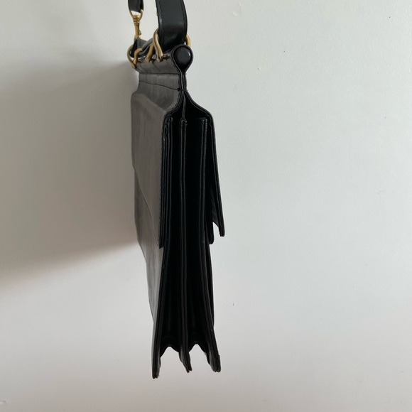 Black vintage briefcase bag with gold detailing- can fit 15” laptop. - Picture 7 of 9